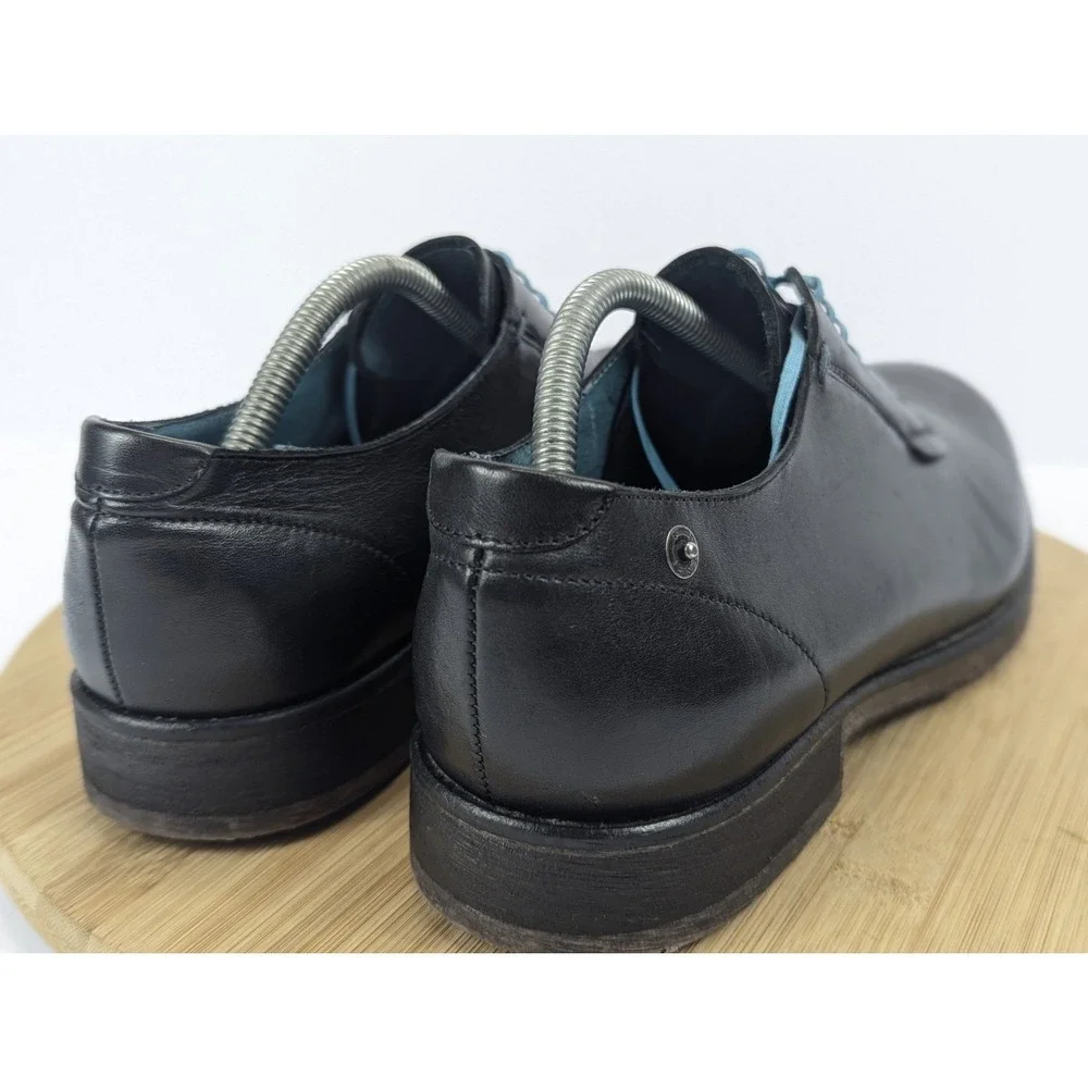 Diesel Mens 9 Black Leather Derby Shoes Textured Cap Toe Blue Laces